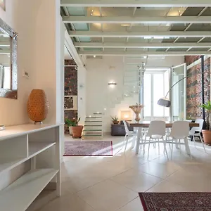 Apartament Amenano &, Katania